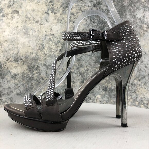BCBGMaxAzria Women's Size 7B Peeking Grey Silver Fabric Embellished Heels - Picture 5 of 15